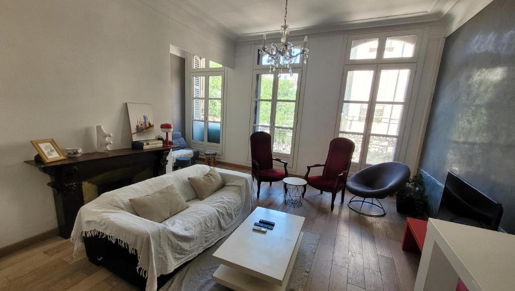 Appartement centre historique place Jean Jaurès climatisé 6 couchages avec parking - 1