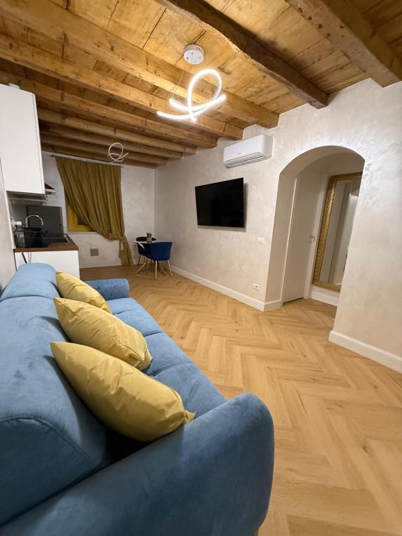 Exclusive apartment in the heart of Milan - 4