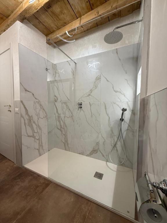 Exclusive apartment in the heart of Milan - 3