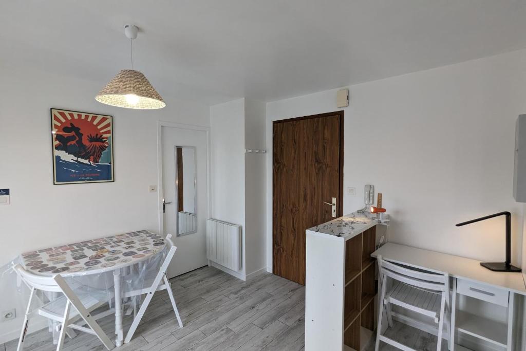 Pleasant seaside studio - 5