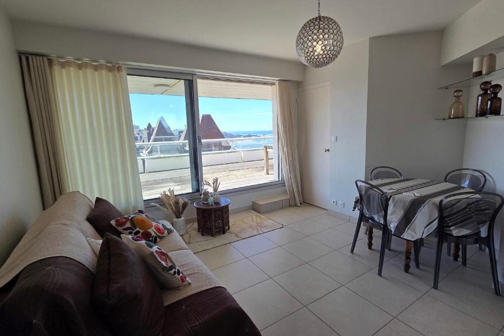 Panoramic view and terrace in Biarritz - 2