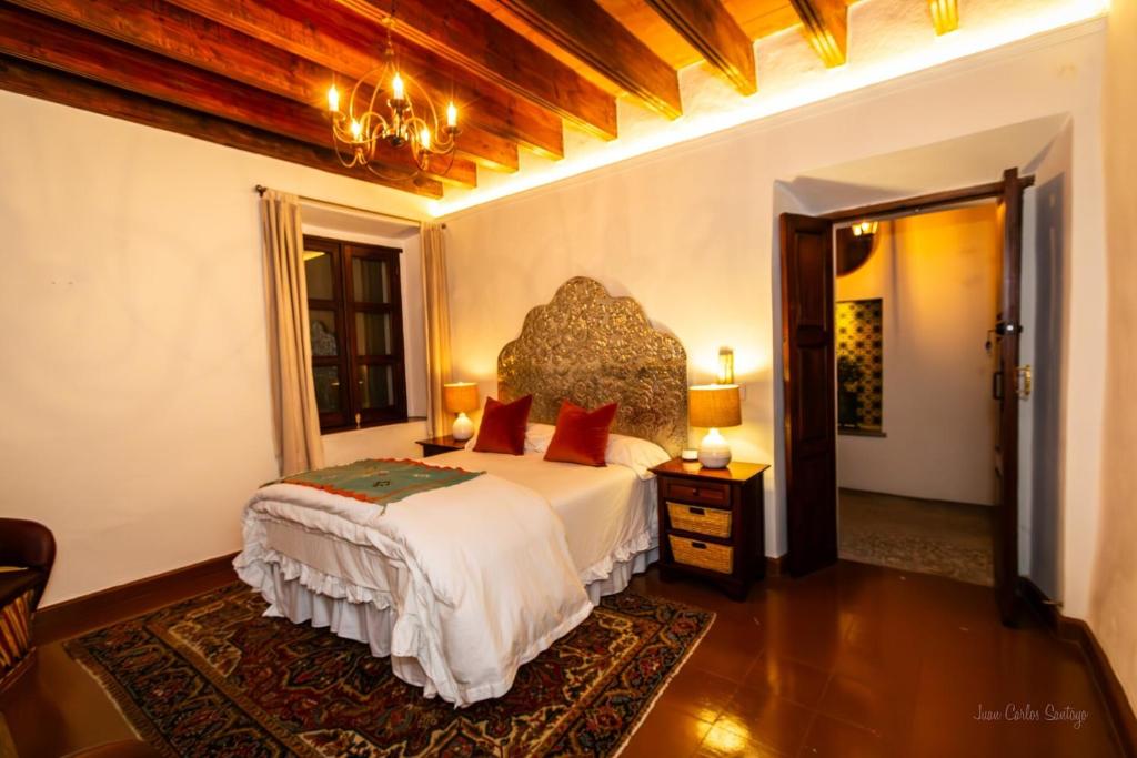 Casa Girasol in San Miguel de Allende - 4