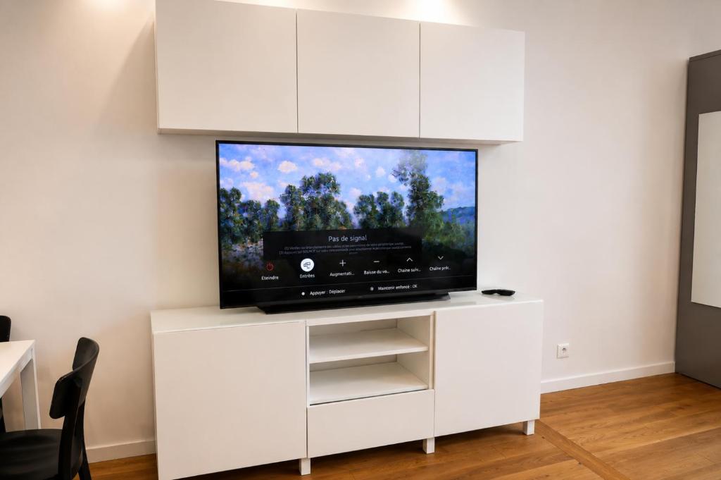 Spacious Studio - Central Paris - 4