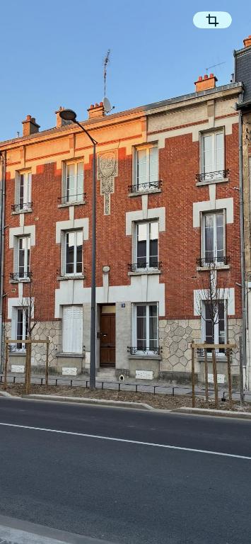Beautiful 2 bedroom apartment - prime location - 2