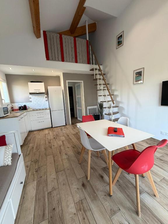 Presqu ile de Giens Maison T3 avec jardin et climatisee - 4