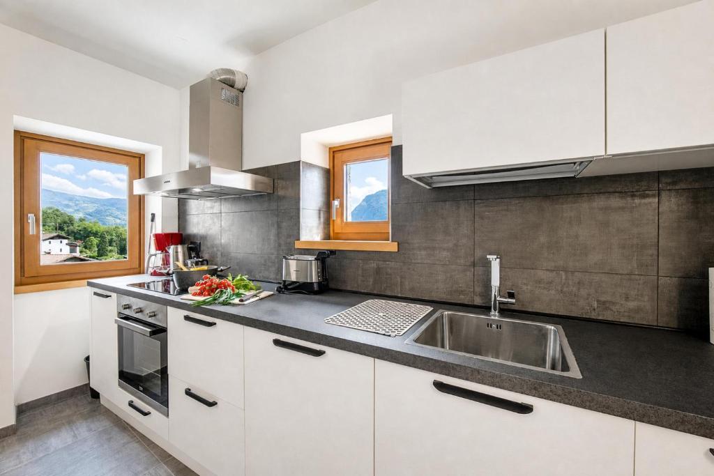 Appartamento Borgo Pastoedo near Lake Tenno - Happy Rentals - 4