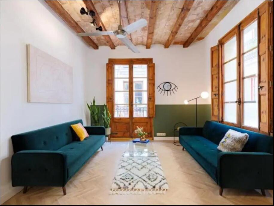 Spacious apartment in the Gothic - 4