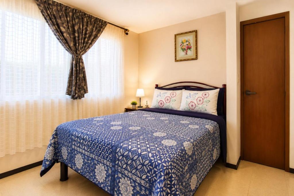 Cozy bedroom at 5 min Mexico City Airport T1 & T2 - 2