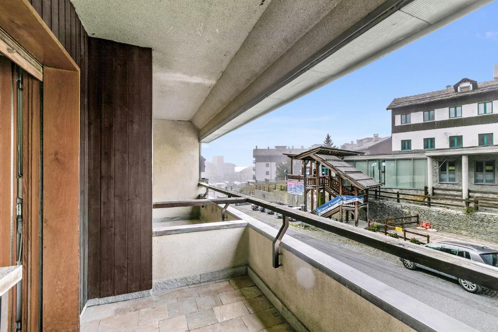Prestige Eleven In The Center Of Town - Happy Rentals - 3