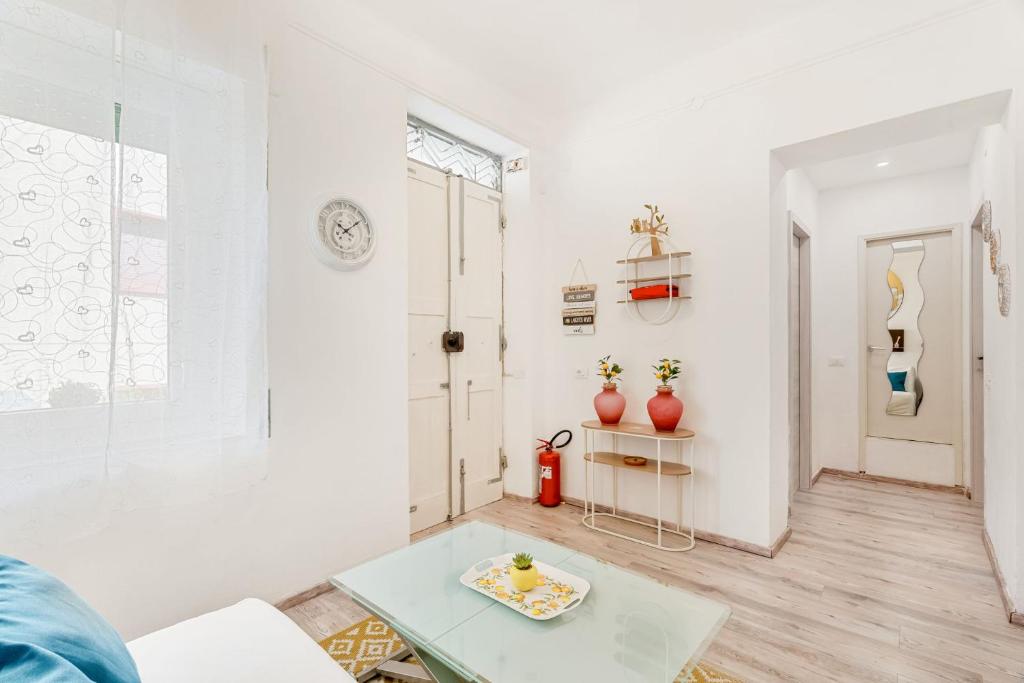 LemonTree-Air conditioning-Near the station - 3