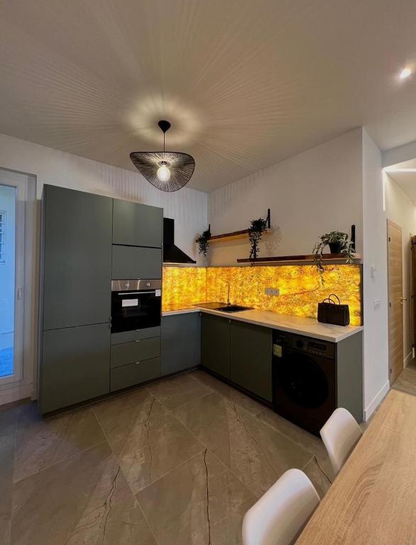 Bel appartement avec toit-terrasse, 2 chambres, centre ville de Nice - 5