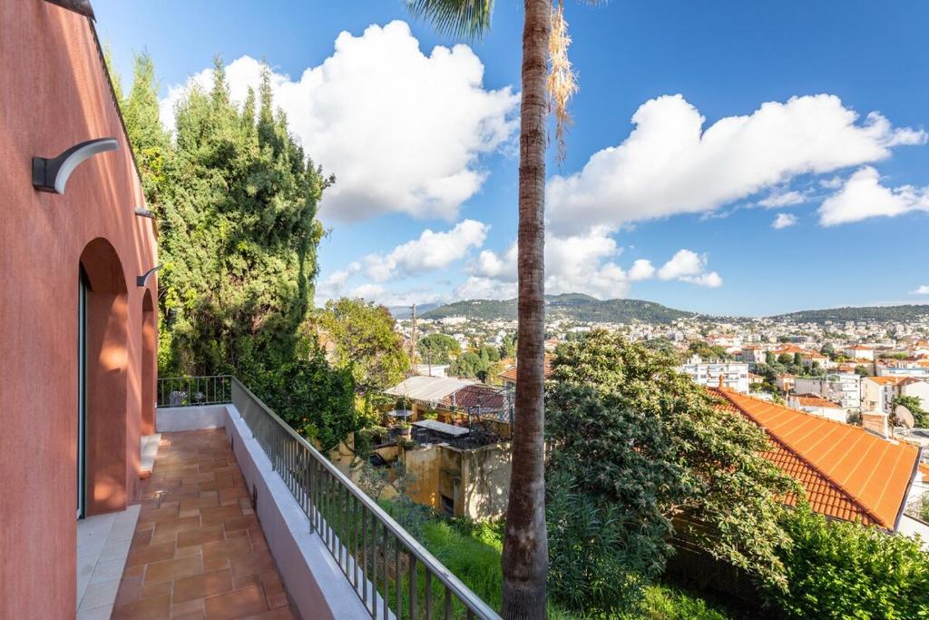 Villa sur les hauteurs de Nice, proche centre - 4