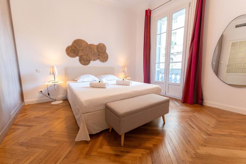 Superbe appartement avec jardin piscine, garage - 2
