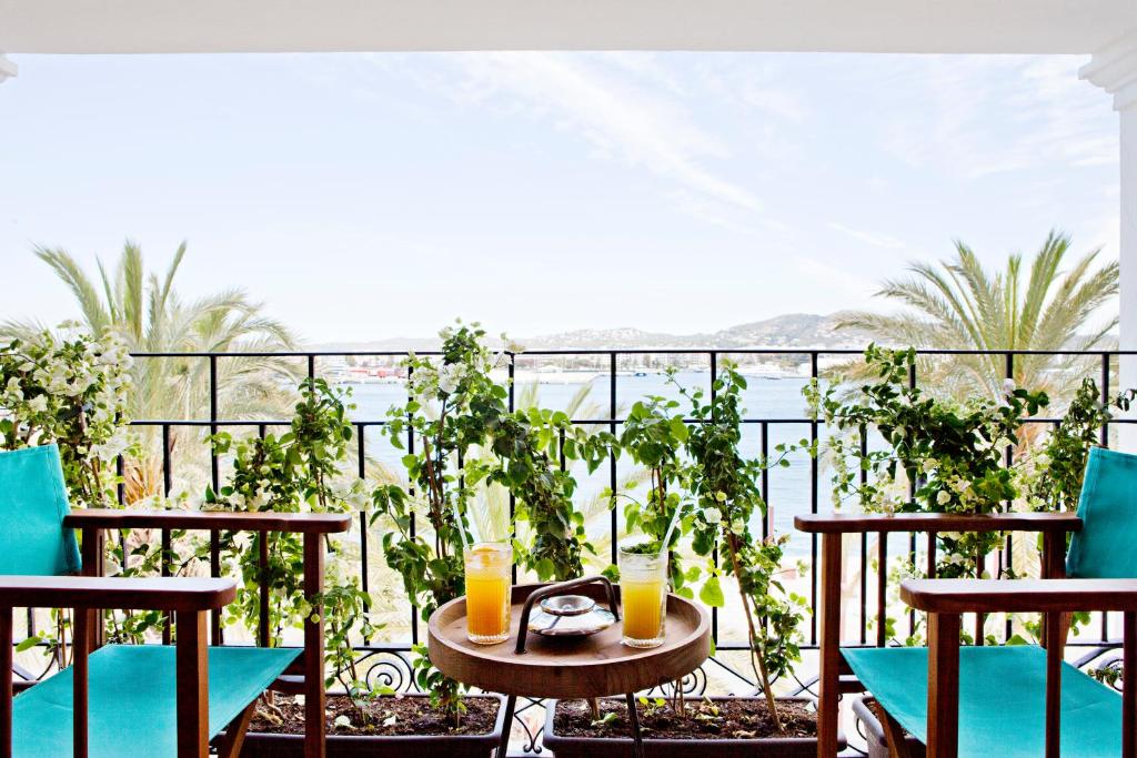 CBbC Suites Port Vell photo