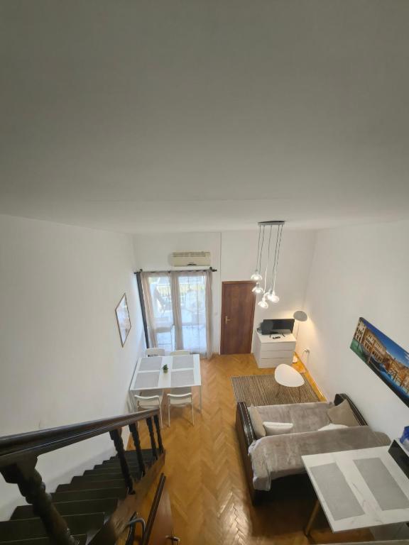 Small duplex near beach - 2