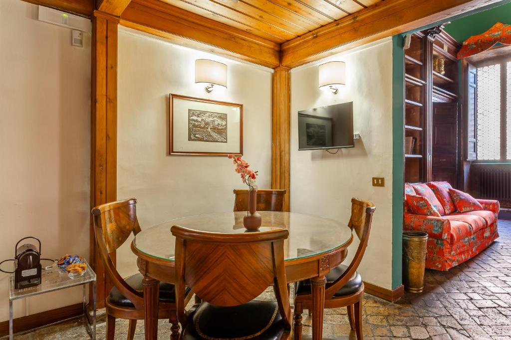 iFlat Elegant Stay in a Historic Roman Palace - 3