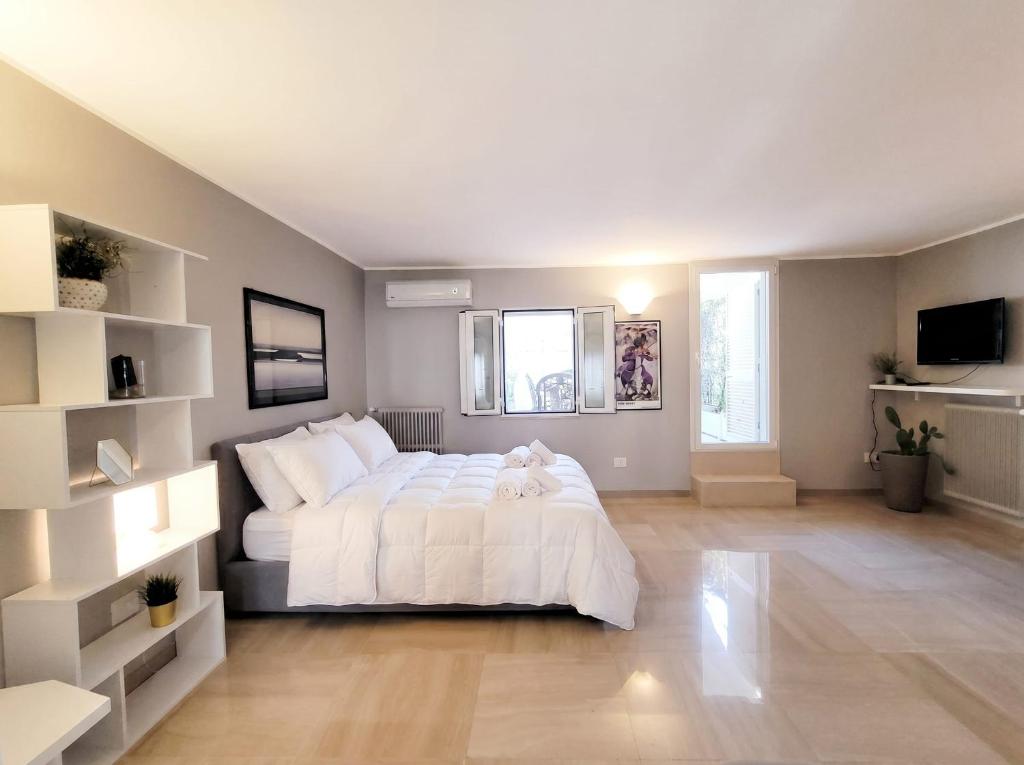 Penthouse in the heart of Bari with terrace - 4