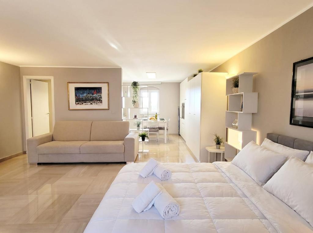 Penthouse in the heart of Bari with terrace - 3
