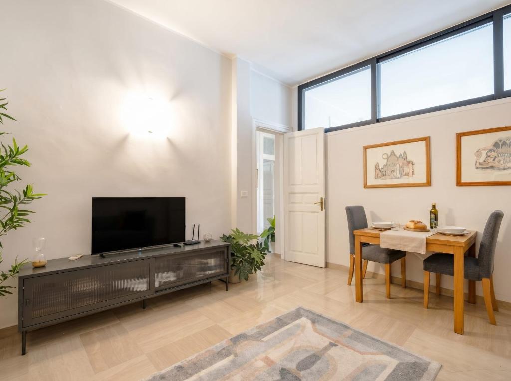 2 bedrooms Penthouse in the city center - 2