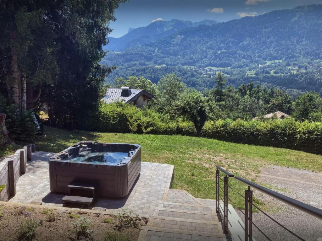 Chalet Mushy - OVO Network - 4