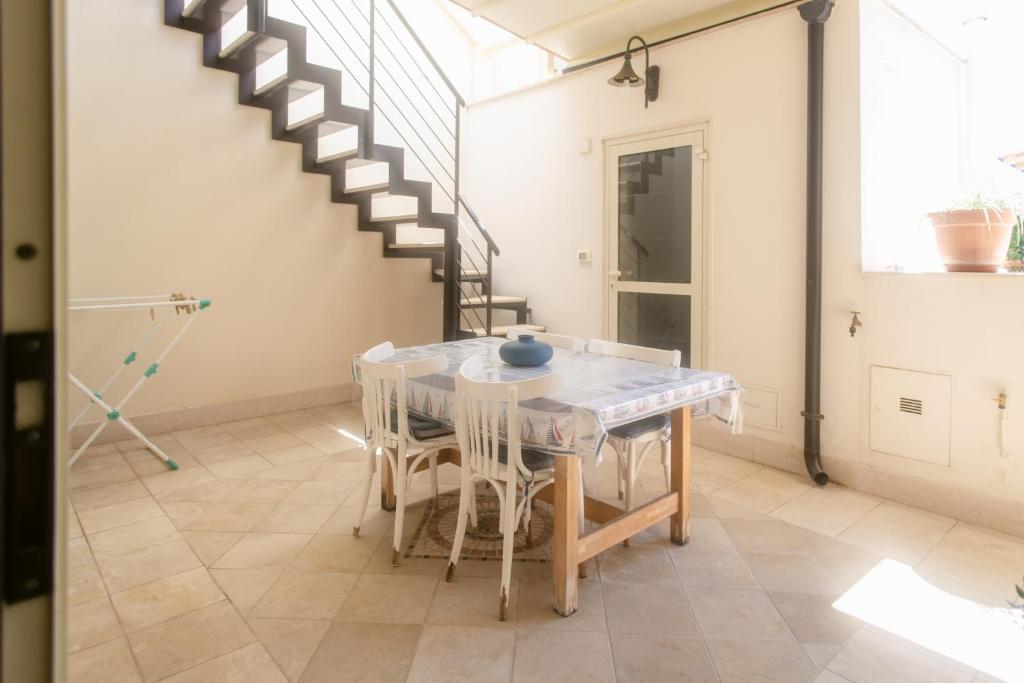 Dimora Grecale - Appartamento con Terrazza - Trani - 2
