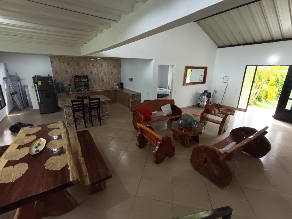 Casa Tipo Cabaña de Descanso En La Jagua Huila, Fresca Elegante - 4