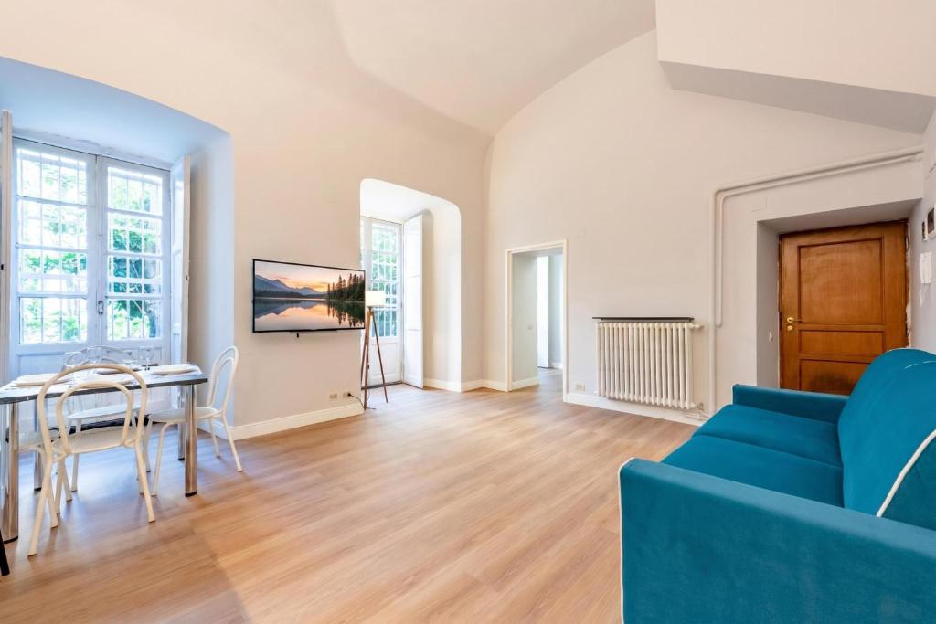 Elegance - Historic Center - Happy Rentals - 2