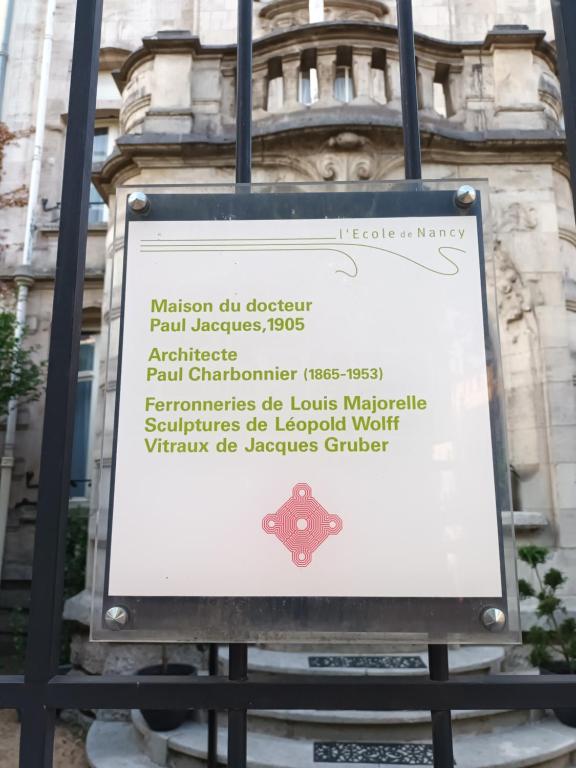 Le 41, B&B chambre et salle de bains privatives dans un hôtel particulier Art nouveau - Nancy Gare - 3