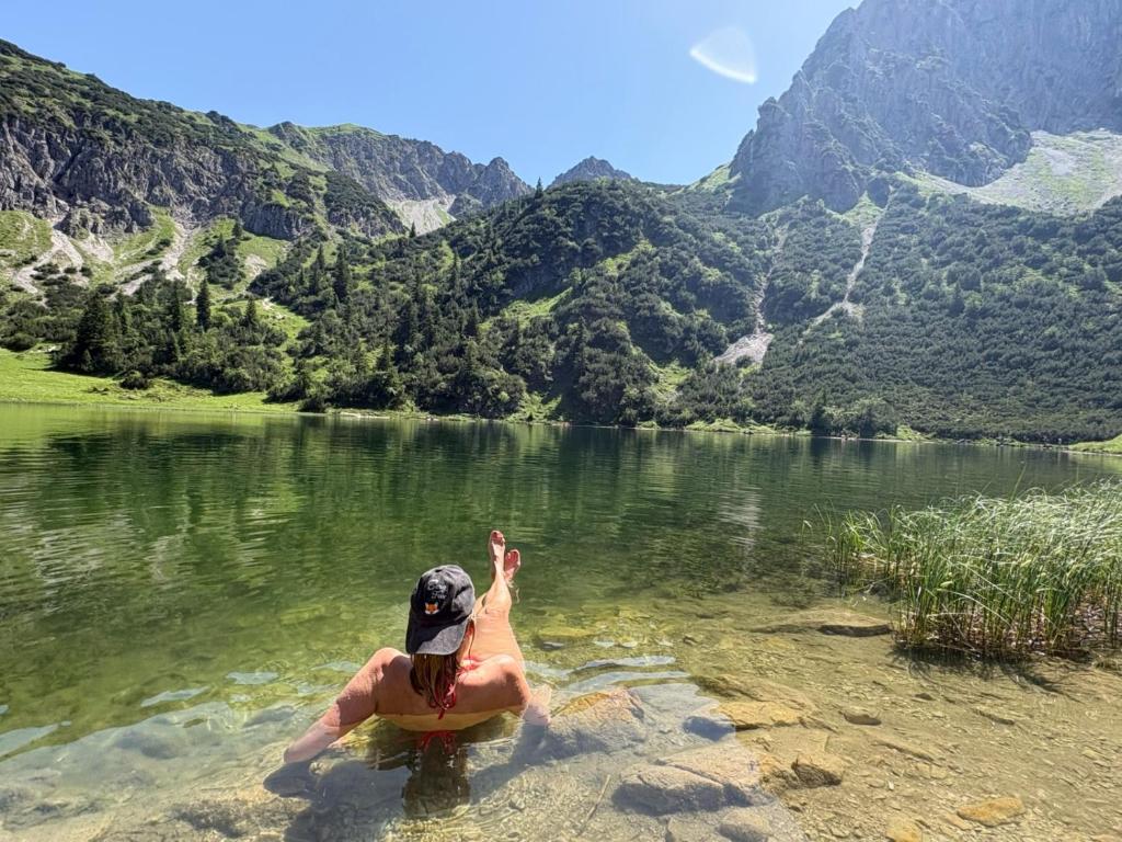 Berg Fux - 5 neue wohlfühl Ferienwohnungen mit Bergblick, Balkon, Parkplatz, nahe Oberstdorf - 3