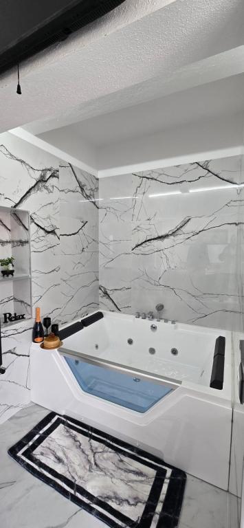 SeaView Rooms - 4