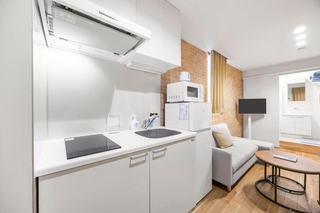 Nishi-Shinjuku Apartment