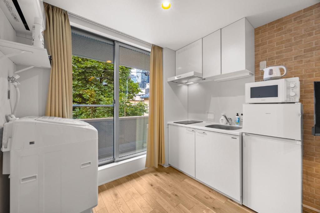 Nishi-Shinjuku Apartment