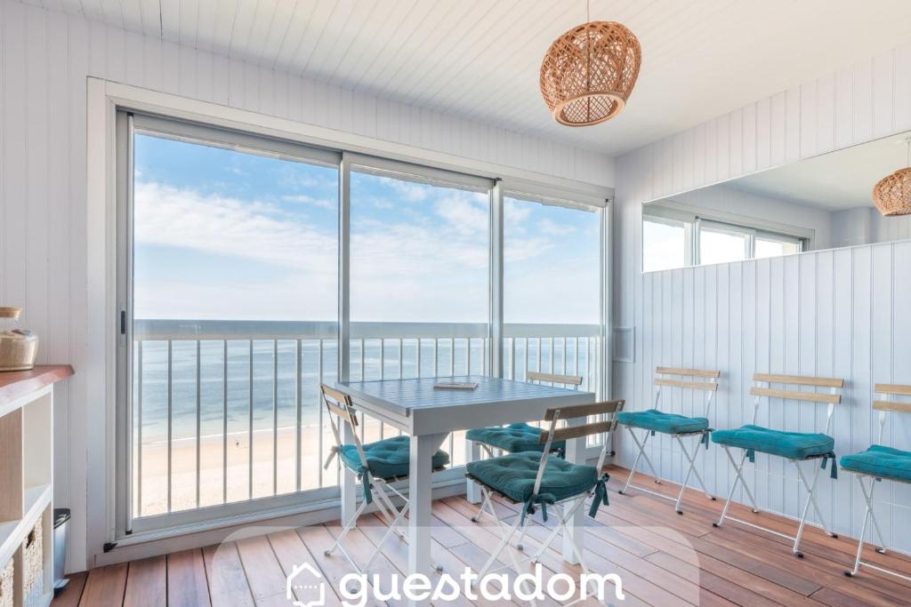 LE PANORAMIQUE - Face mer - Wifi - 1