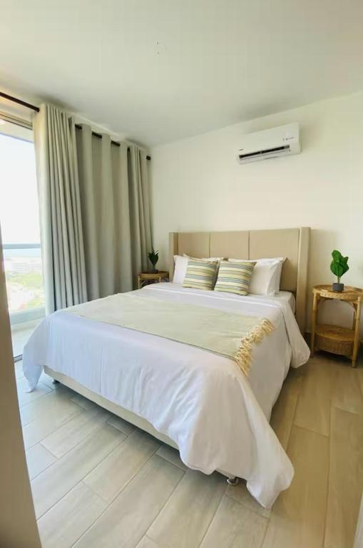 Exclusivo apartasuite con terraza y vista al mar - Bello Horizonte - 3