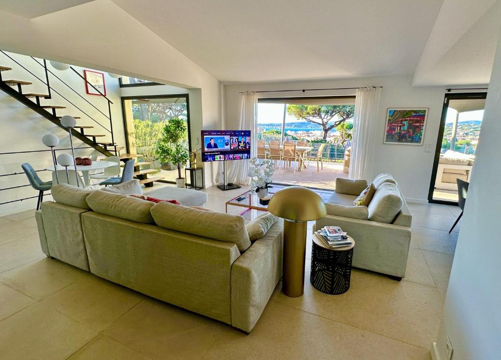 Superbe villa Vue mer - 5 suites - centre & plage à 8' - 5