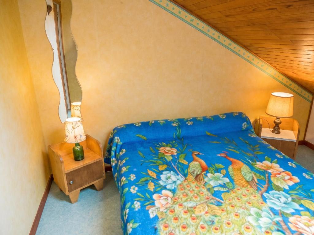Maison de vacances confortable à Saint-Léger-les-Mélèzes, vue jardin - 3