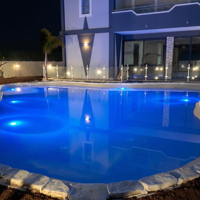 Charming Villa in Fontane Bianche with Private Pool - 2