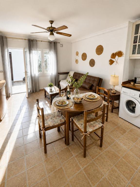 Apartamento MASFERRER, con Patio Privado y Aire Acondicionado - 3