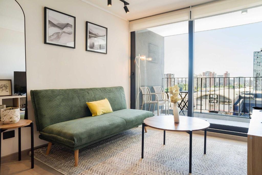 Cozy 1BR Getaway for Three in Vibrant Nunoa - 5
