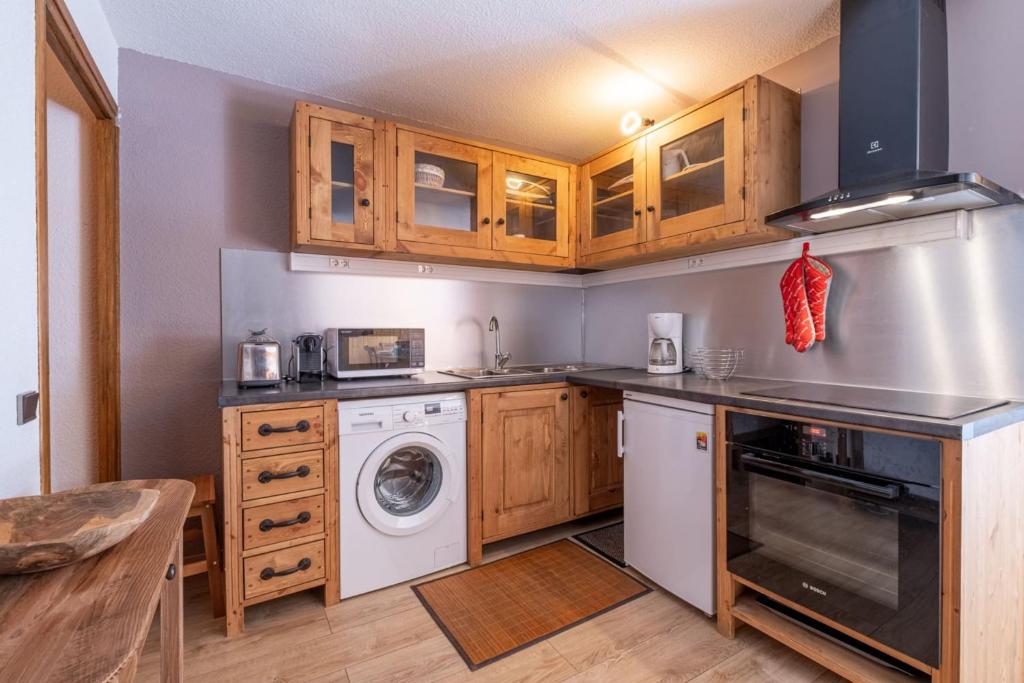 Beautiful 50m with 2 balconies and mountain view - 4