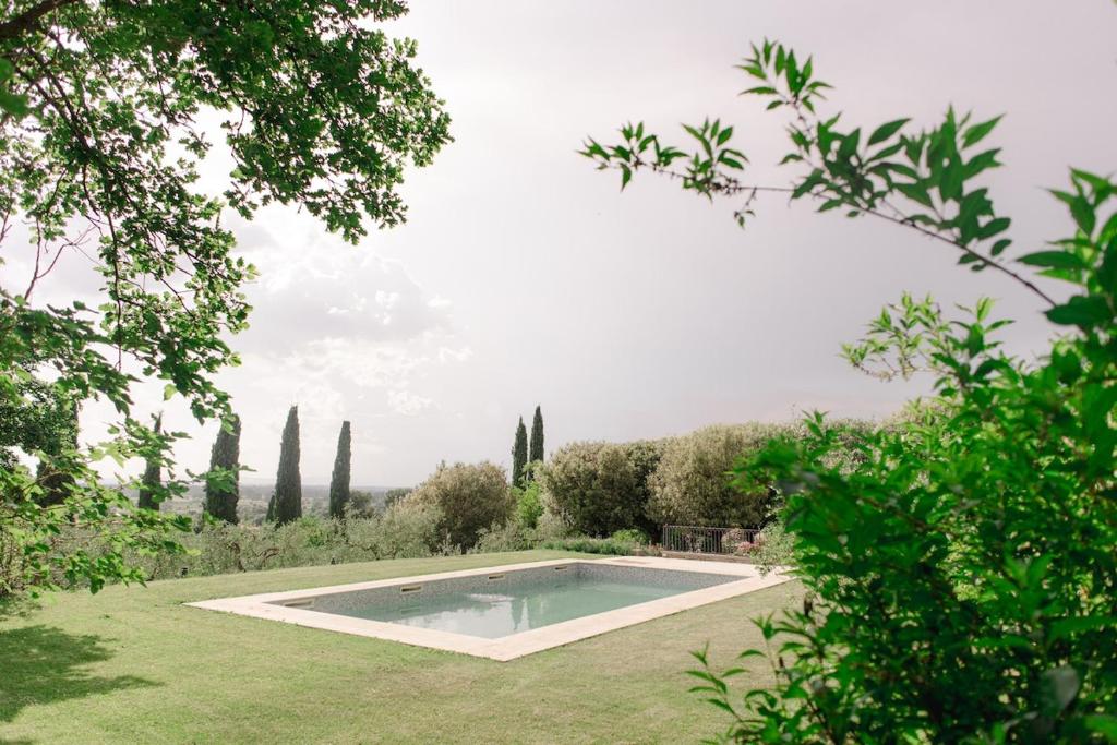 Elegant In-Villa House with Pool and Garden - 4