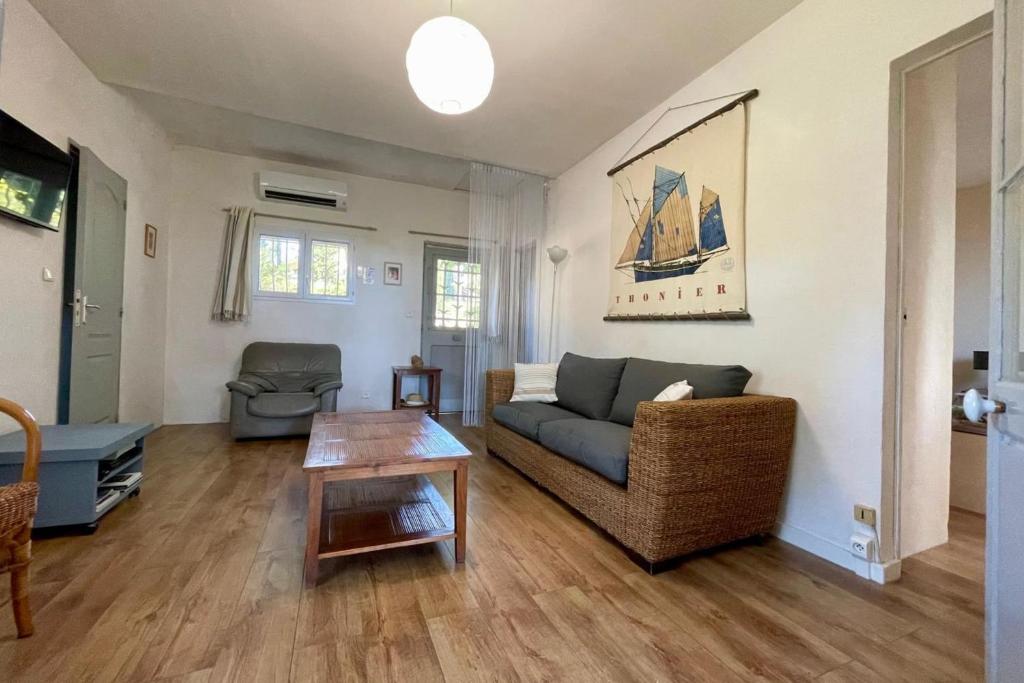 Villa of 70 m2 with sea view - La Ciotat - 4