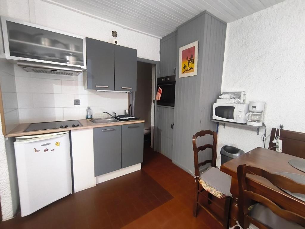 Appartement avec piscine - 3 pers., plage à 150m - FR-1-776-158 - 4