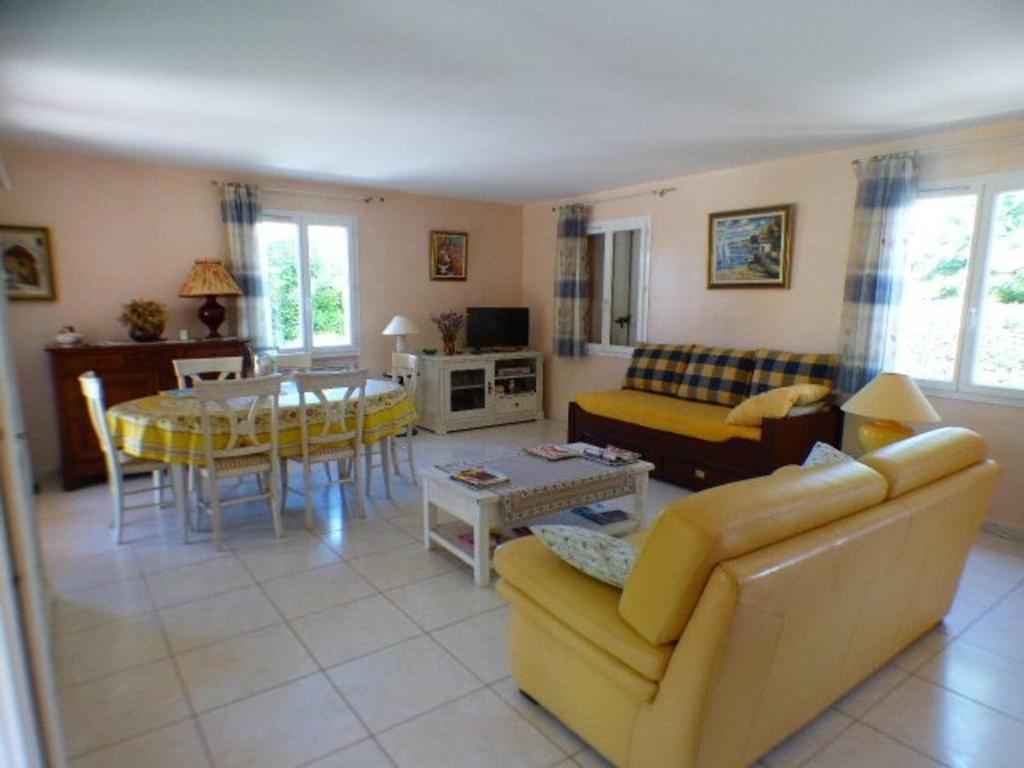 Villa avec piscine et climatisation - 6 pers. - FR-1-251-953 - 2