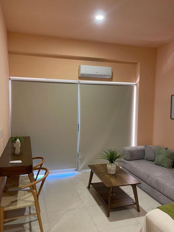 KMCERO Suites - 3