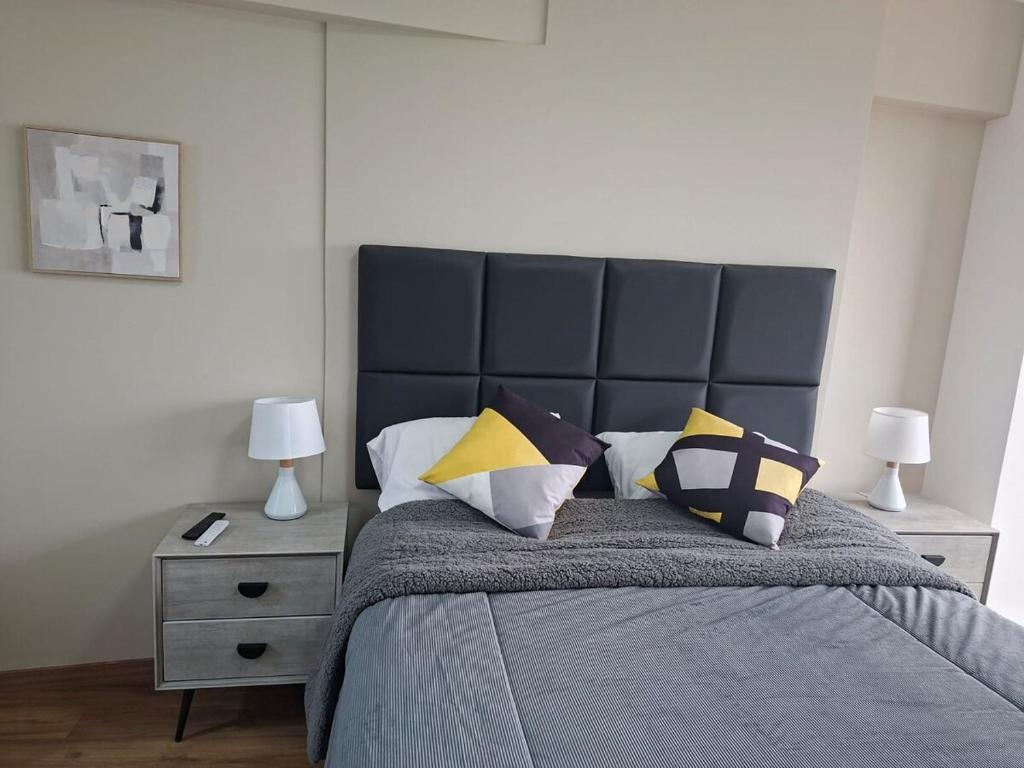 Apartment 2503 Free Parking 2 Bedrooms with Work Area - 5