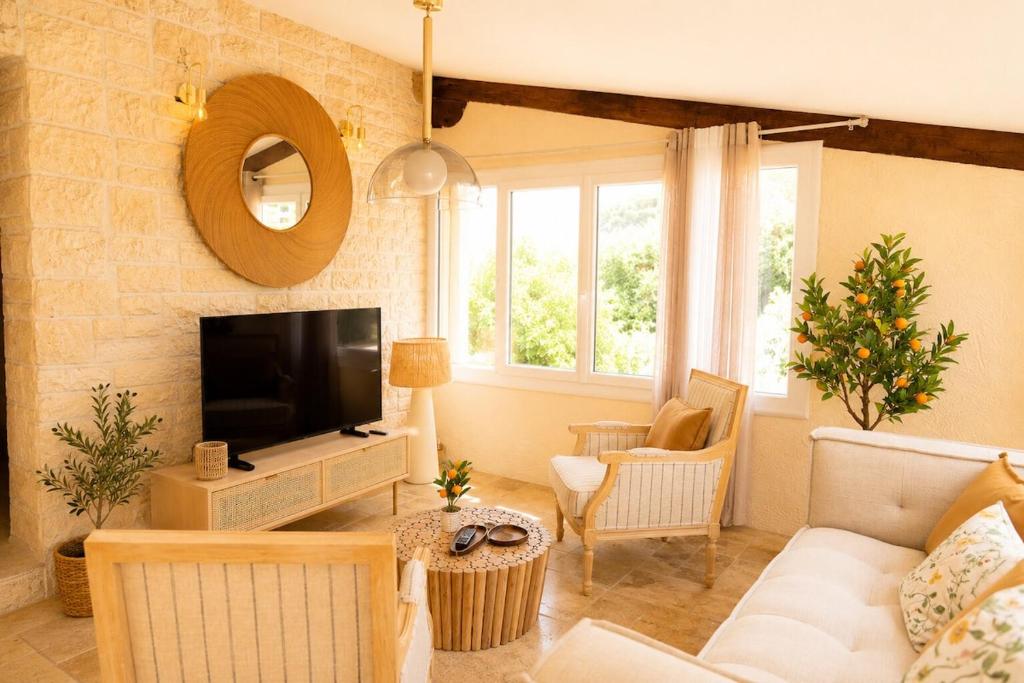 Saint-Raphaël - Villa with pool & private parking - 4