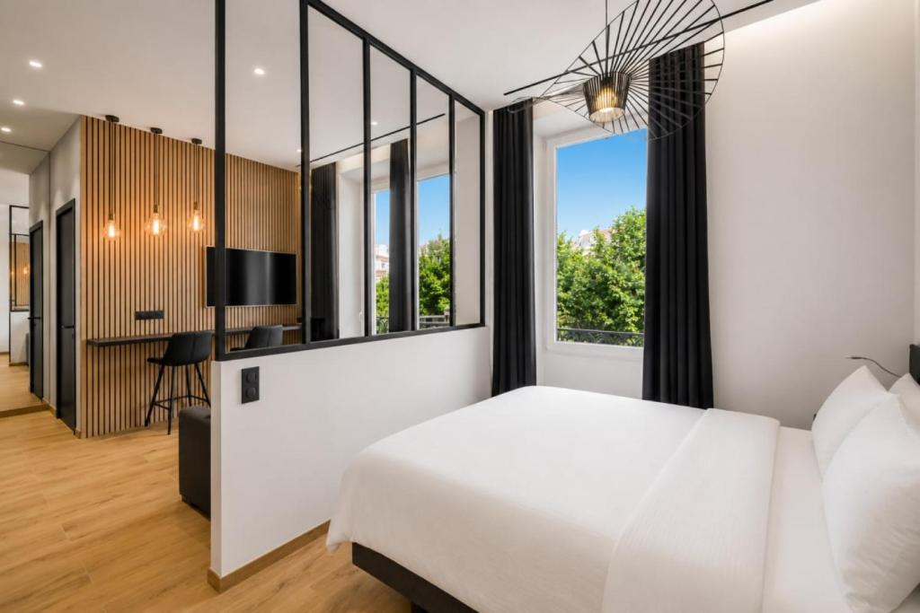 Azurenting - Louvre - T2 Onyx Prestige - 1