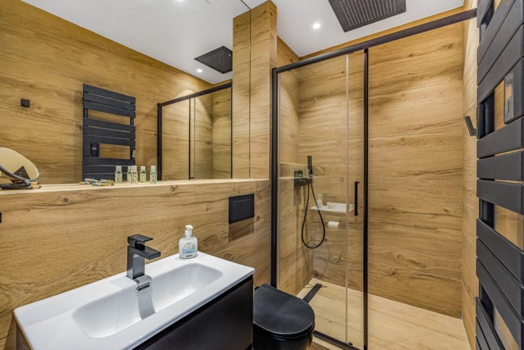 Azurenting - Louvre - T2 Onyx Prestige - 2