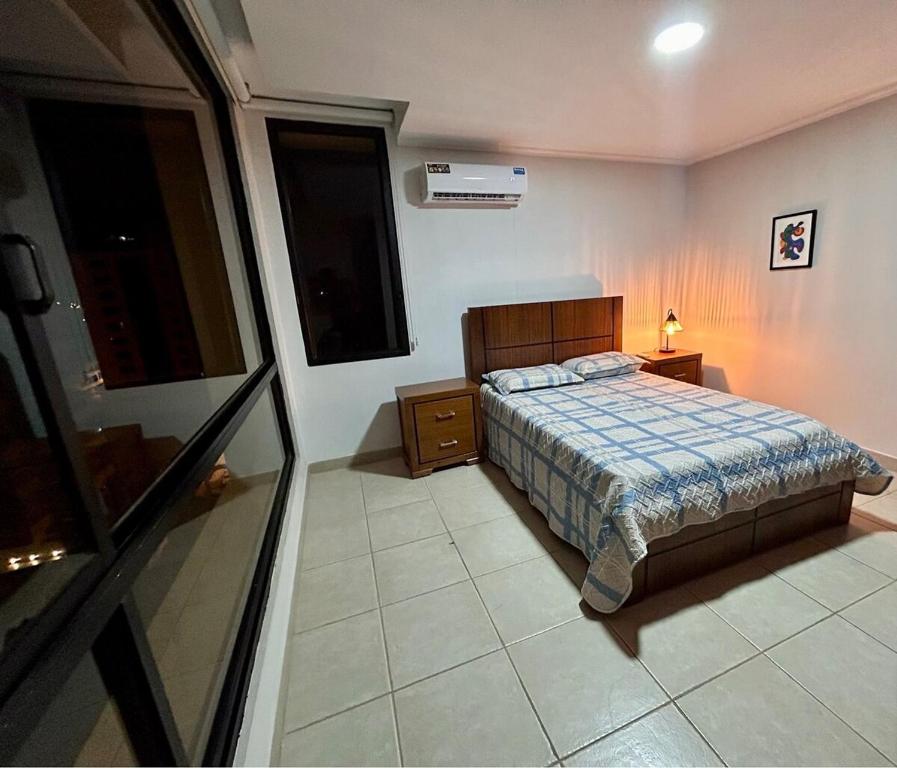 Comfortable apartment in Playa Murciélago-Manta - 2